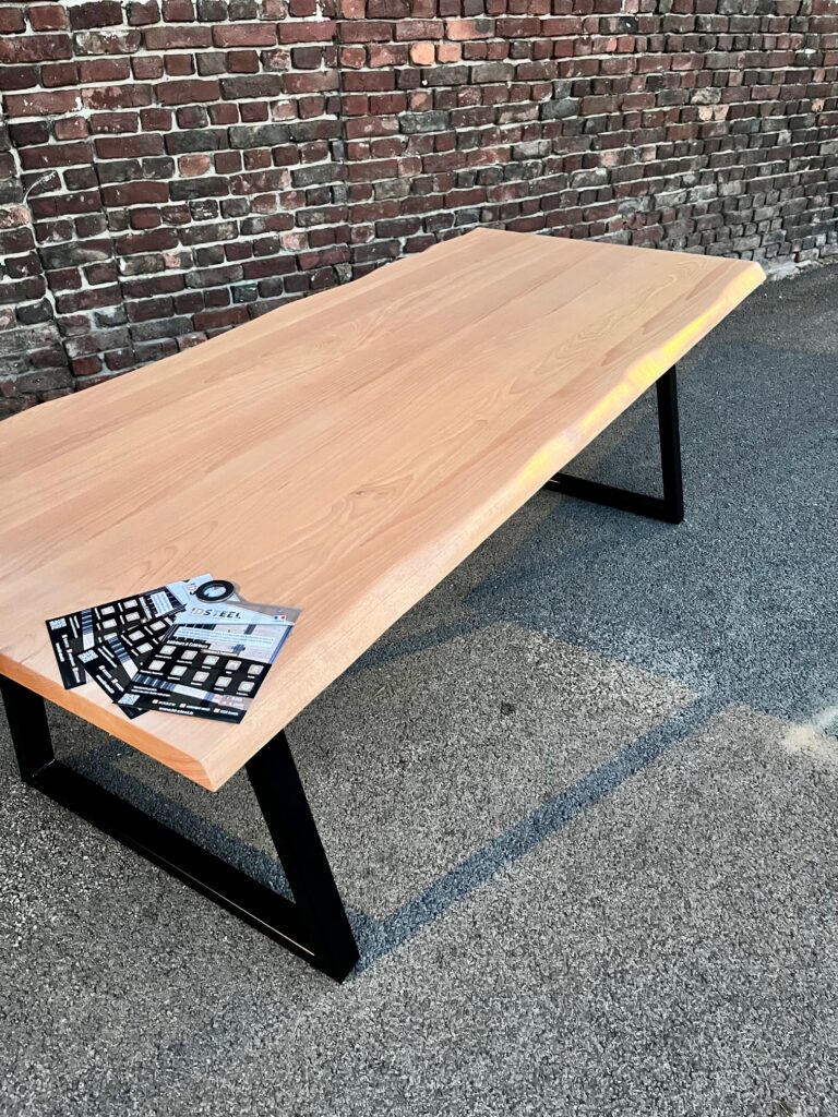 Table à manger Live Edge Hetre